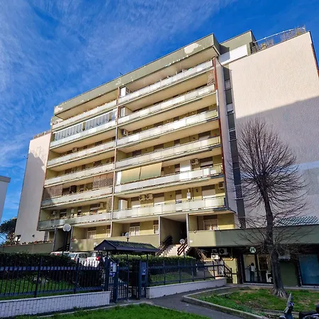 Domus Divi - Eur Torrino Apartment Rome