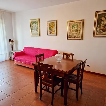 Apartment Domus Divi - Eur Torrino Rome