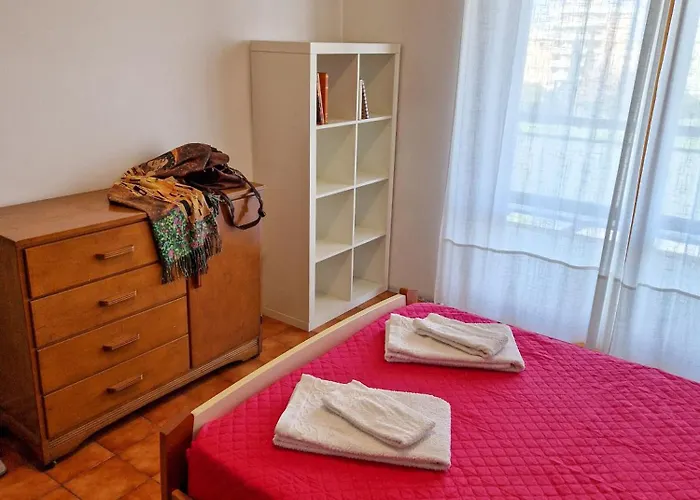 Domus Divi - Eur Torrino 公寓 *